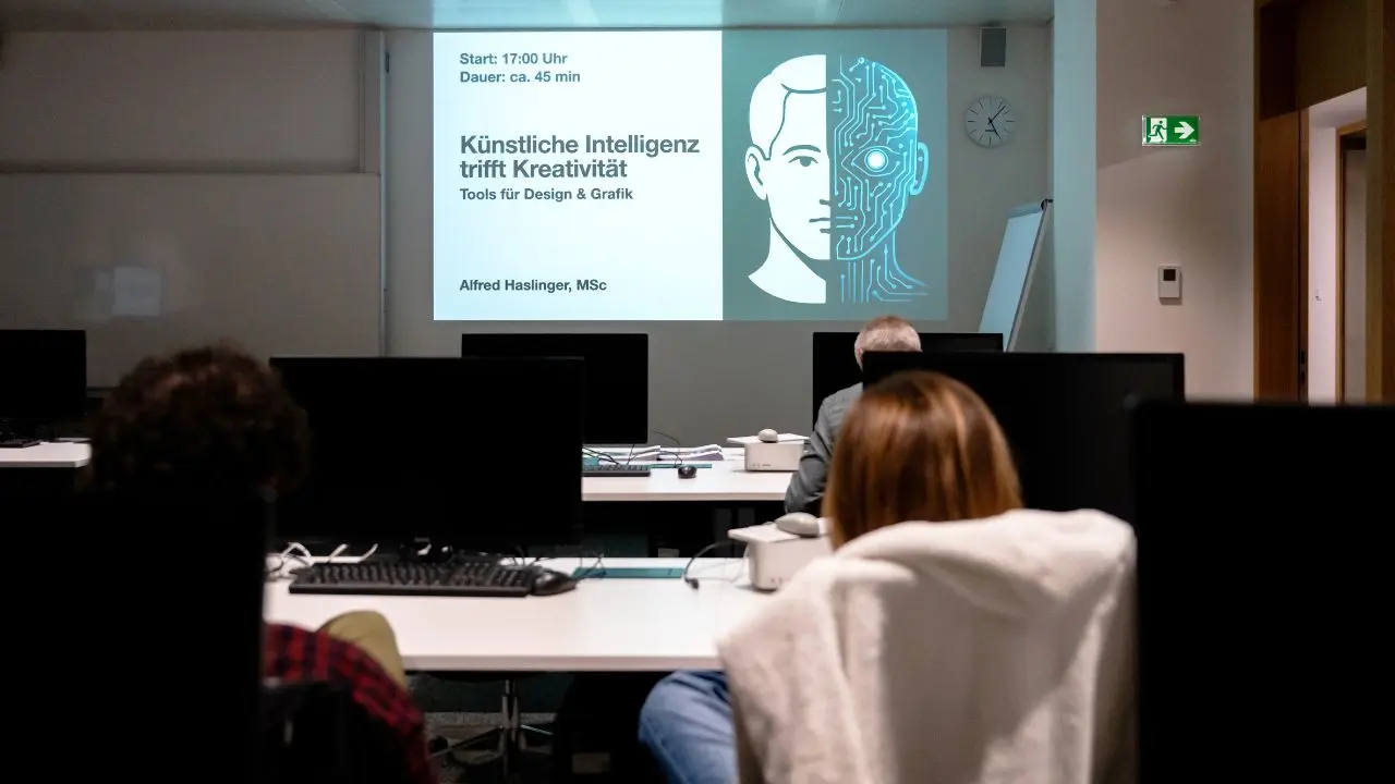 Der Vortrag "Künstliche Intelligenz trifft Kreativität" behandelt Technologien und Tools für Design und Grafik. Er dauert ca. 45 Minuten und wird von Alfred Haslinger, MSc präsentiert.